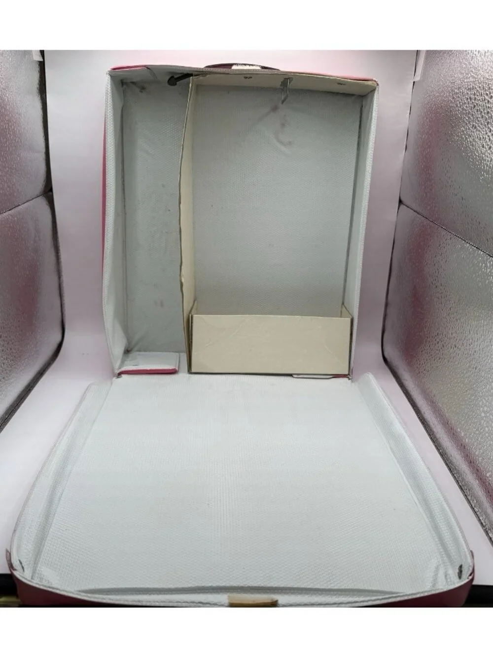Vintage 1977 Mattel Barbie Fashion Doll Pink Carrying Case  No. 1002